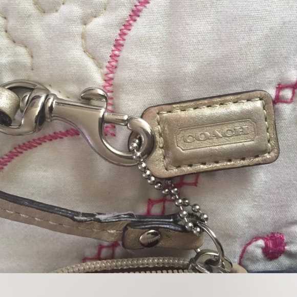 Coach Wristlet, Phone and card case - Picture 4 of 5